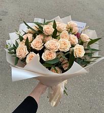 Букет Кремовые розы Латте в Чернышев