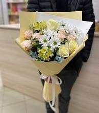 Букет цветов из:  Альстромерии, Розы и Хризантемы в Чернышев