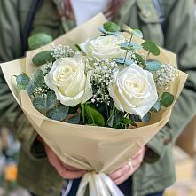 Букет цветов из:  Розы в Чернышев
